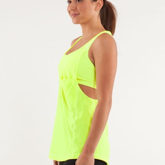lululemon athletica Tops - Lululemon Run For your Money tank Size 4